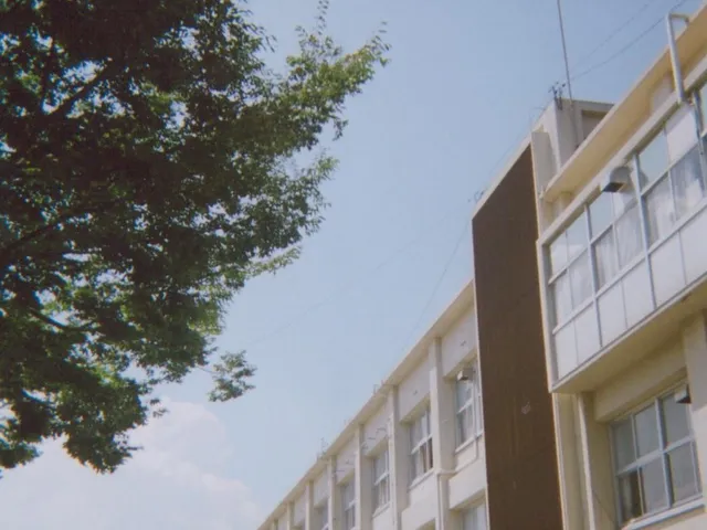 四日市南高校の外観