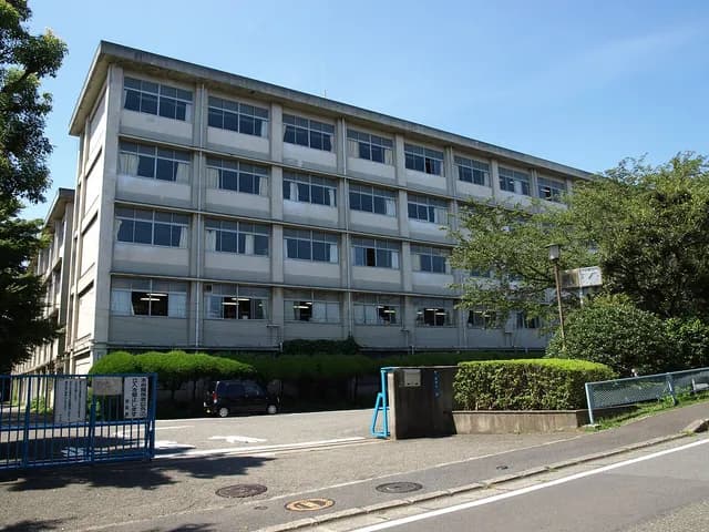 横浜瀬谷高校の外観