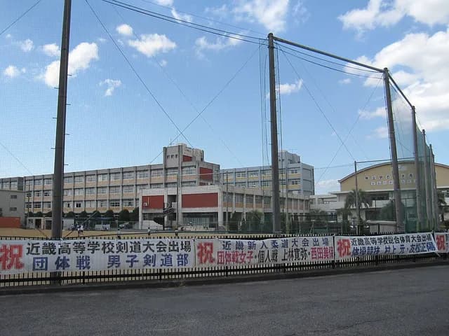 明石清水高校の外観