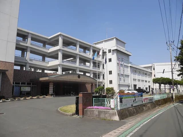 ありあけ新世高校の外観