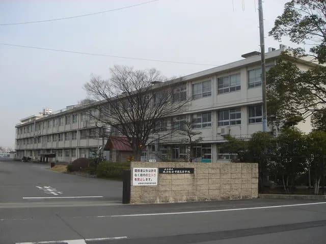 岐阜総合学園高校の外観