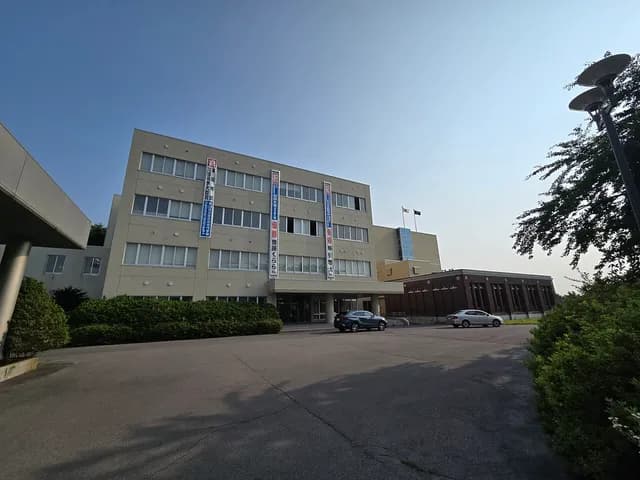 函館工業高専の外観