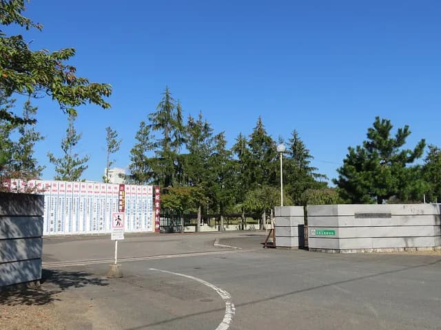 花巻北高校の外観