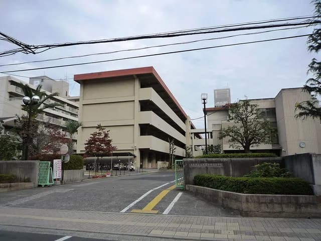 広島国泰寺高校の外観