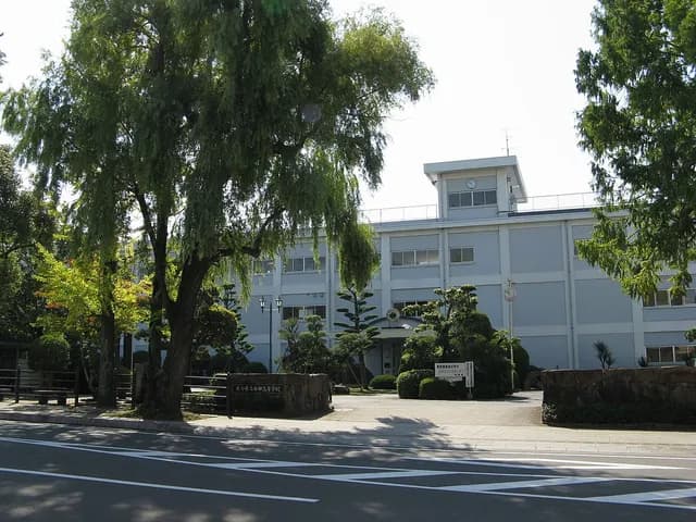 日田高校の外観