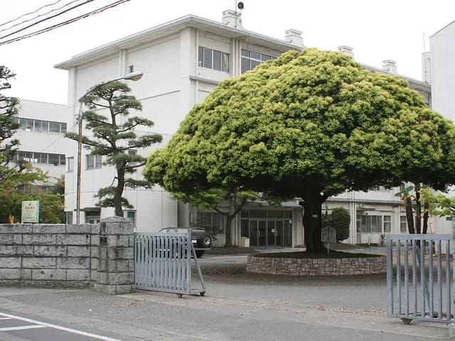 伊勢崎清明高校の外観