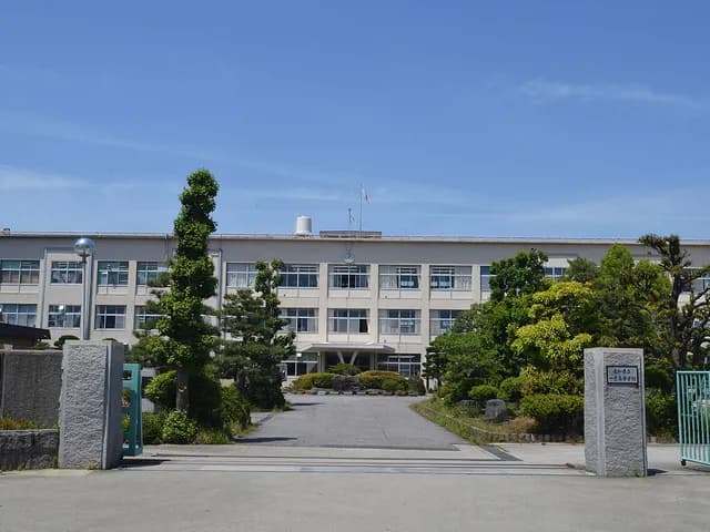 一色高校の外観