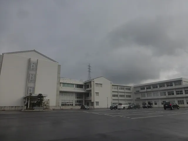 出雲工業高校の外観