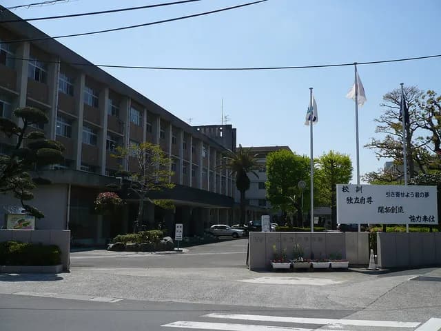 鹿児島南高校の外観
