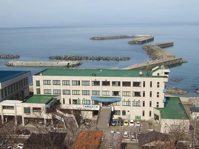 加茂水産高校の外観