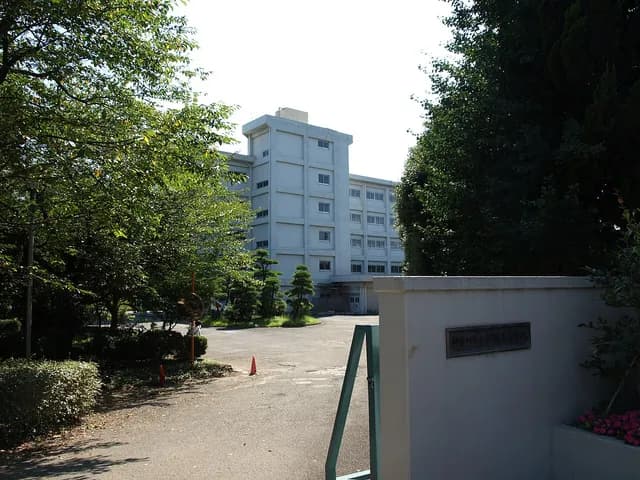 松陽高校の外観