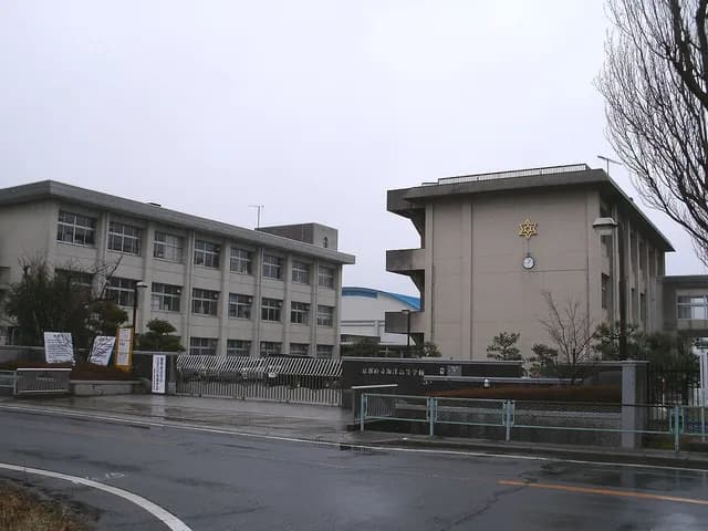 海洋高校の外観