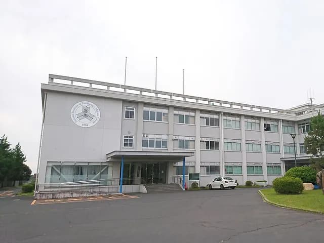 松江工業高専の外観