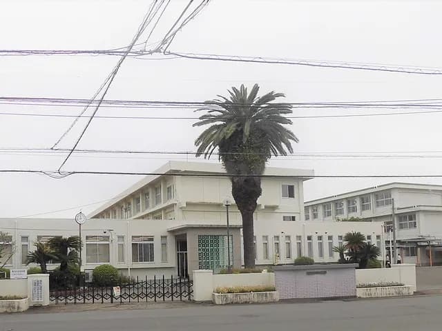 宮崎商業高校の外観