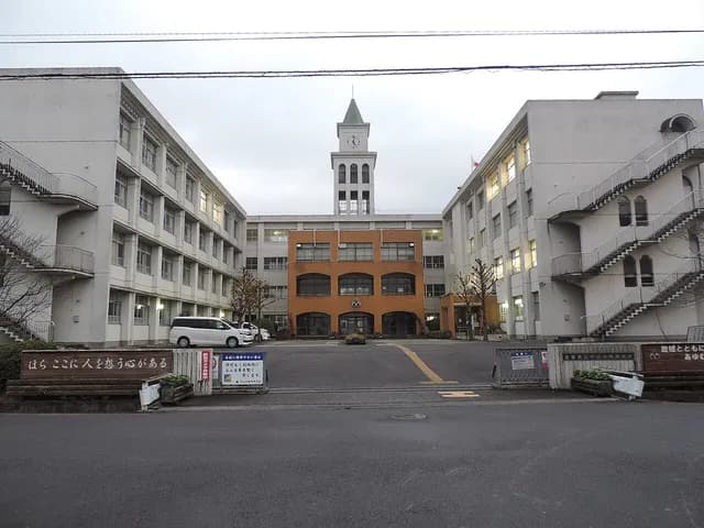 守山北高校の外観