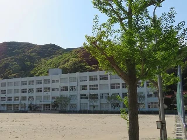豊玉高校の外観