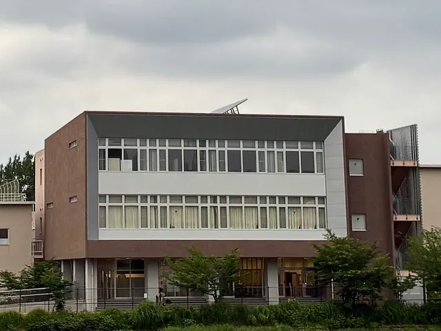 名古屋大学教育学部附属高校の外観