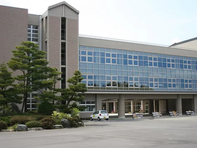 七尾東雲高校の外観