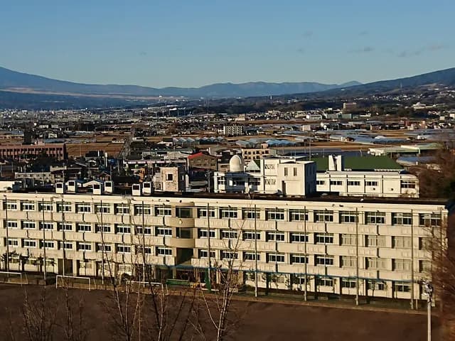韮山高校の外観