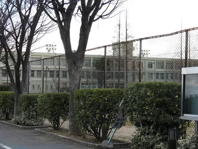 農芸高校の外観