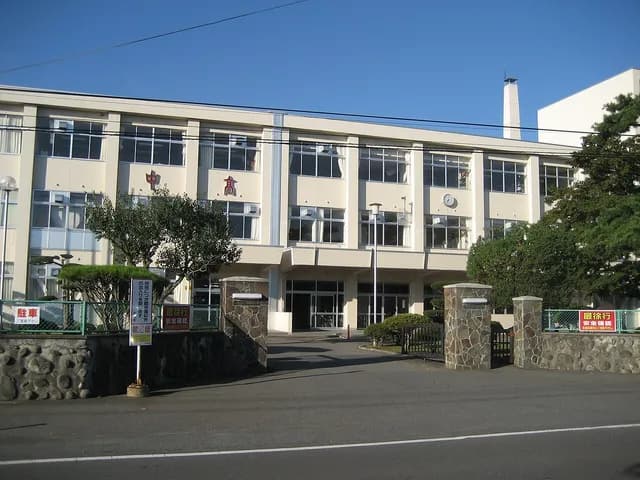 三本木高校の外観