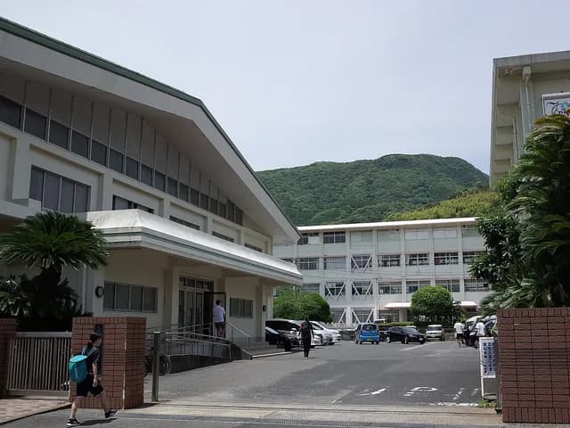佐世保南高校の外観