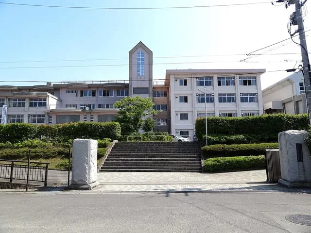 須賀川桐陽高校の外観