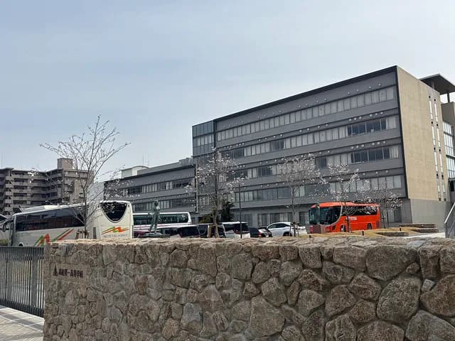 高松第一高校の外観