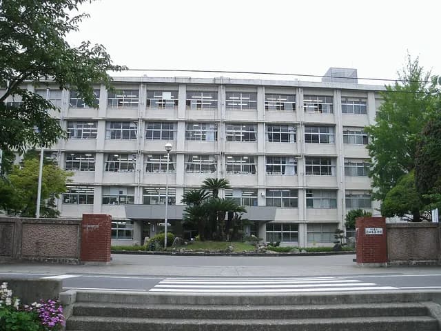 池田高校の外観