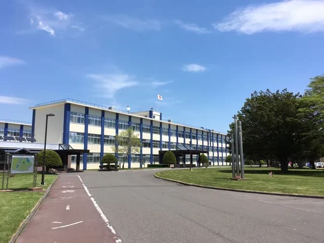 苫小牧工業高専の外観