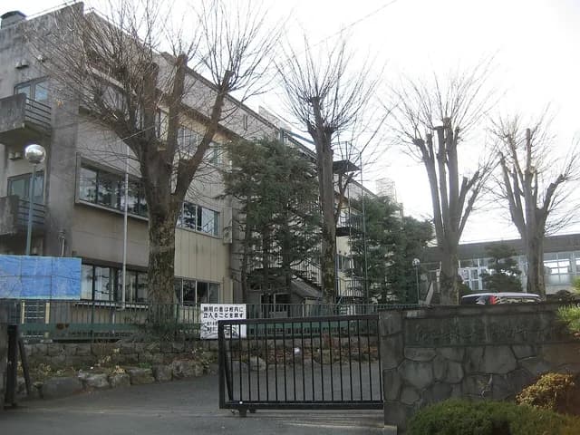 豊岡高校の外観