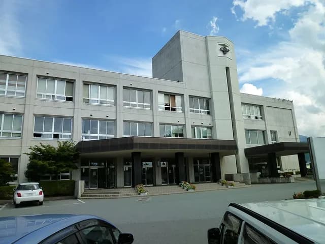 山形中央高校の外観