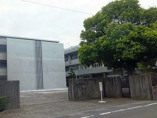 善通寺第一高校の外観