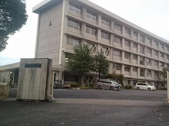 安西高校の外観