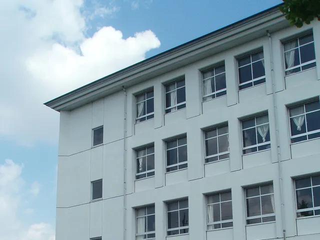 有馬高校の外観