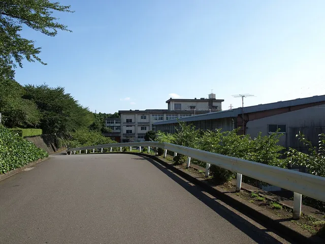 綾瀬高校の外観