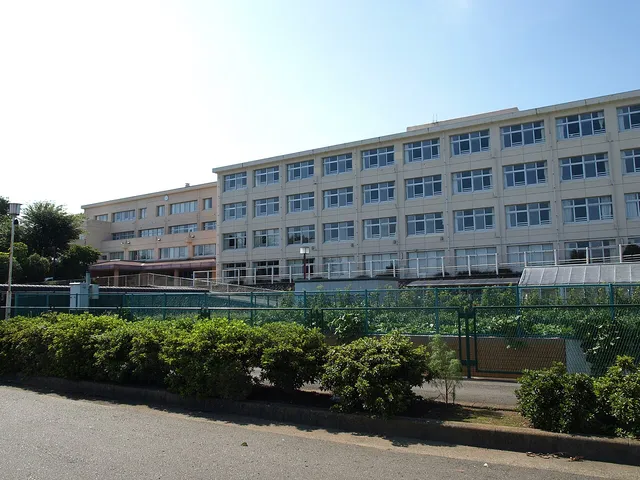 藤沢総合高校の外観