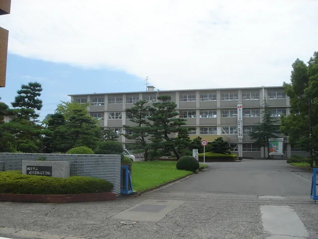 岐阜農林高校の外観