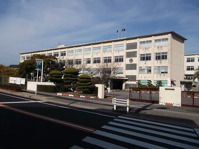 碧南工科高校の外観