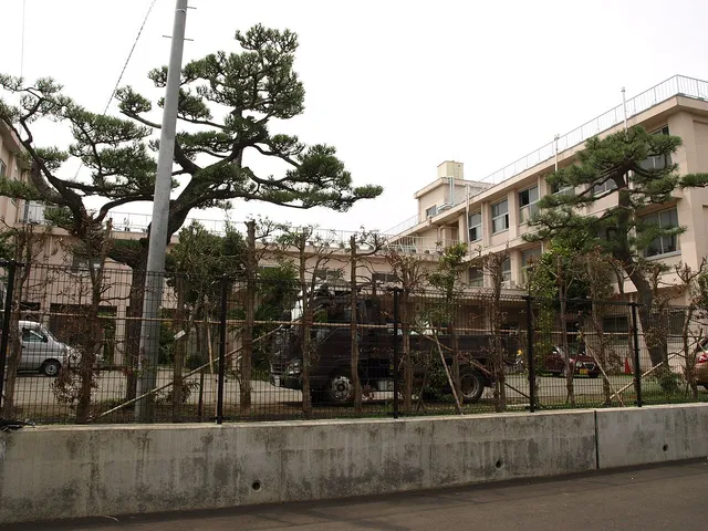 平塚江南高校の外観