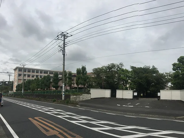 平塚農商高校の外観