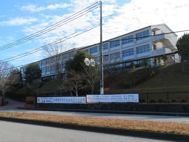 北摂三田高校の外観