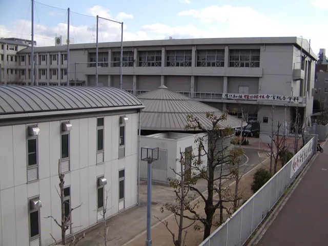 今宮高校の外観