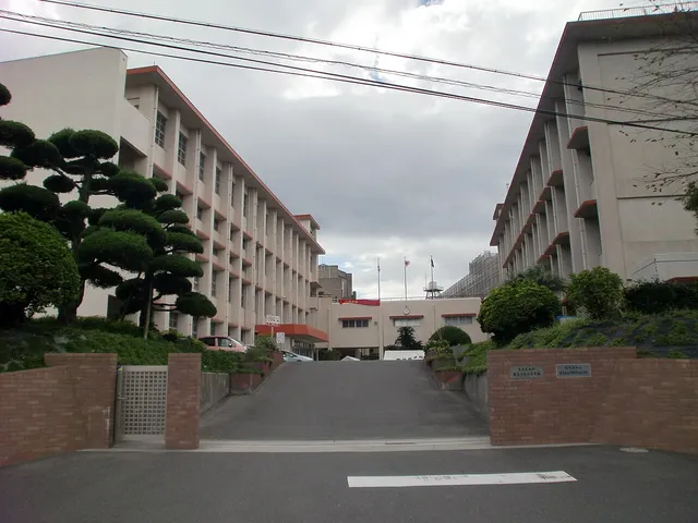 鹿児島東高校の外観