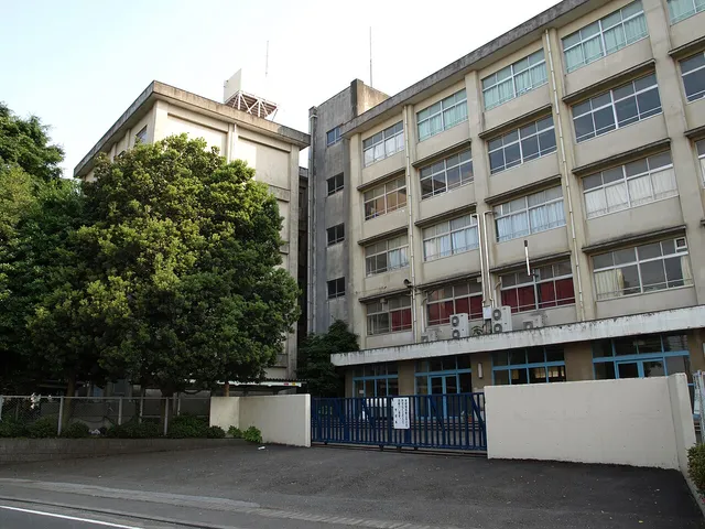 川崎北高校の外観