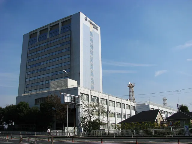 川崎総合科学高校の外観