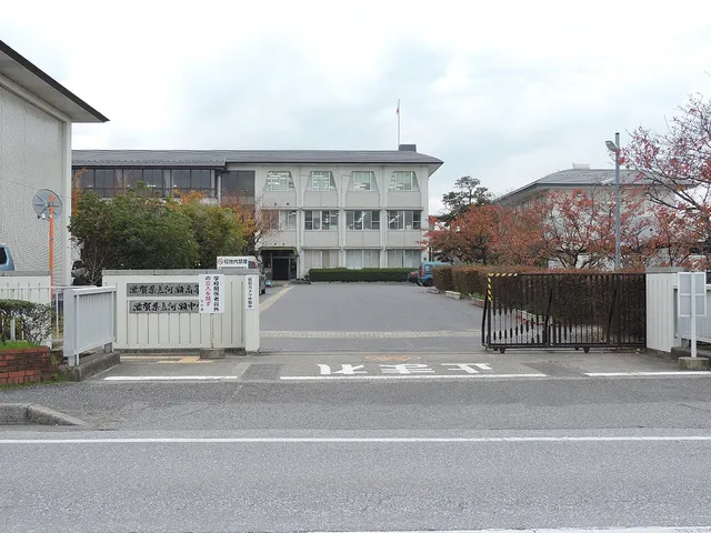 河瀬高校の外観