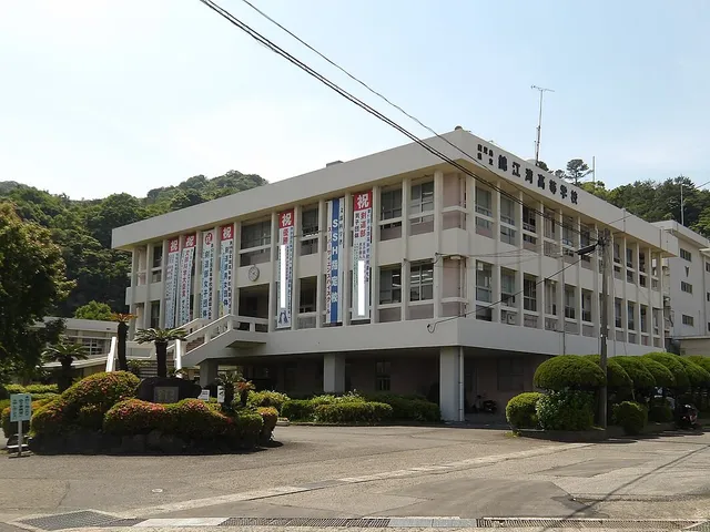 錦江湾高校の外観