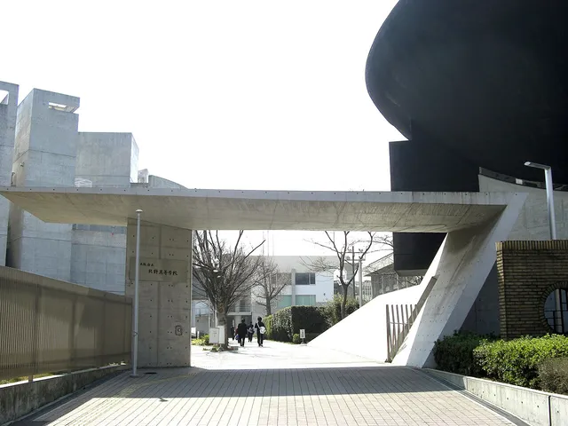 北野高校の外観