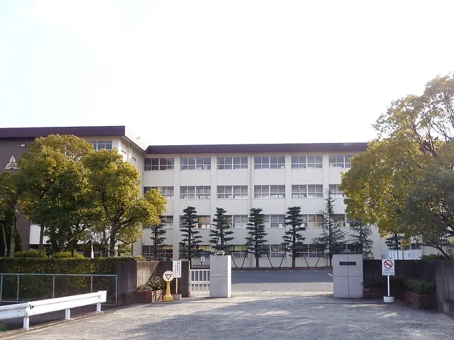 倉敷南高校の外観